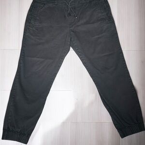 Zara men’s Black Tapered Joggers with Elastic Waistband size large